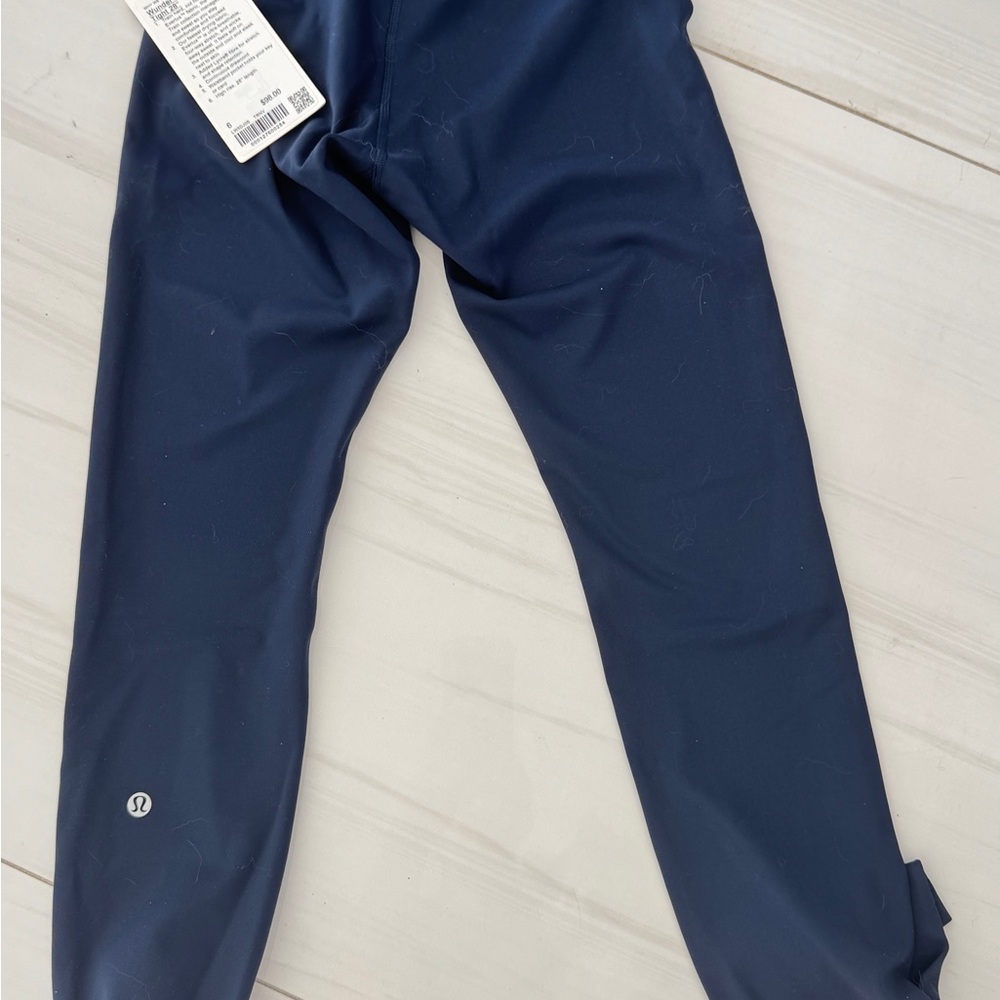 Brand new with tags never worn Lululemon Navy Blue Leggings wundertrain 28in